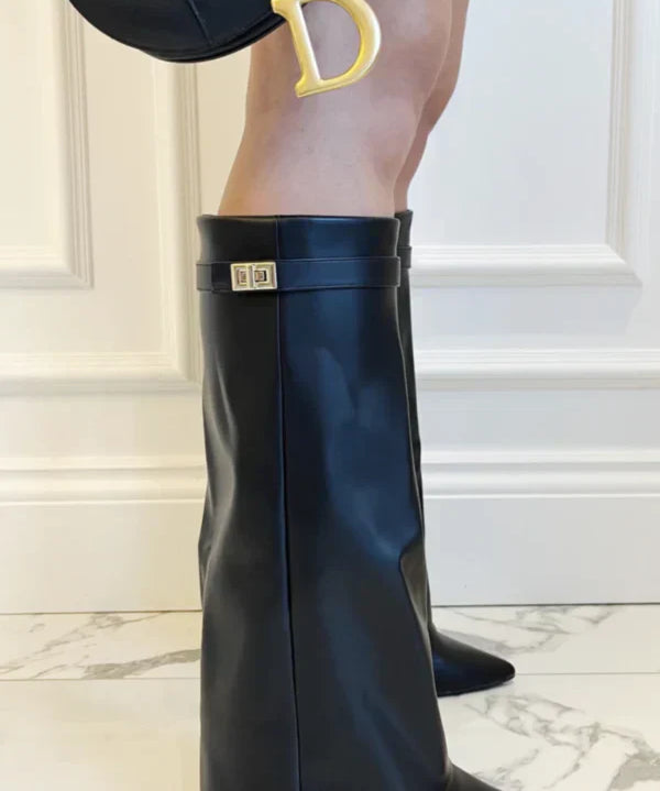 Stilfulde knæhøje støvler til kvinder i ruskindslook med blokhæl