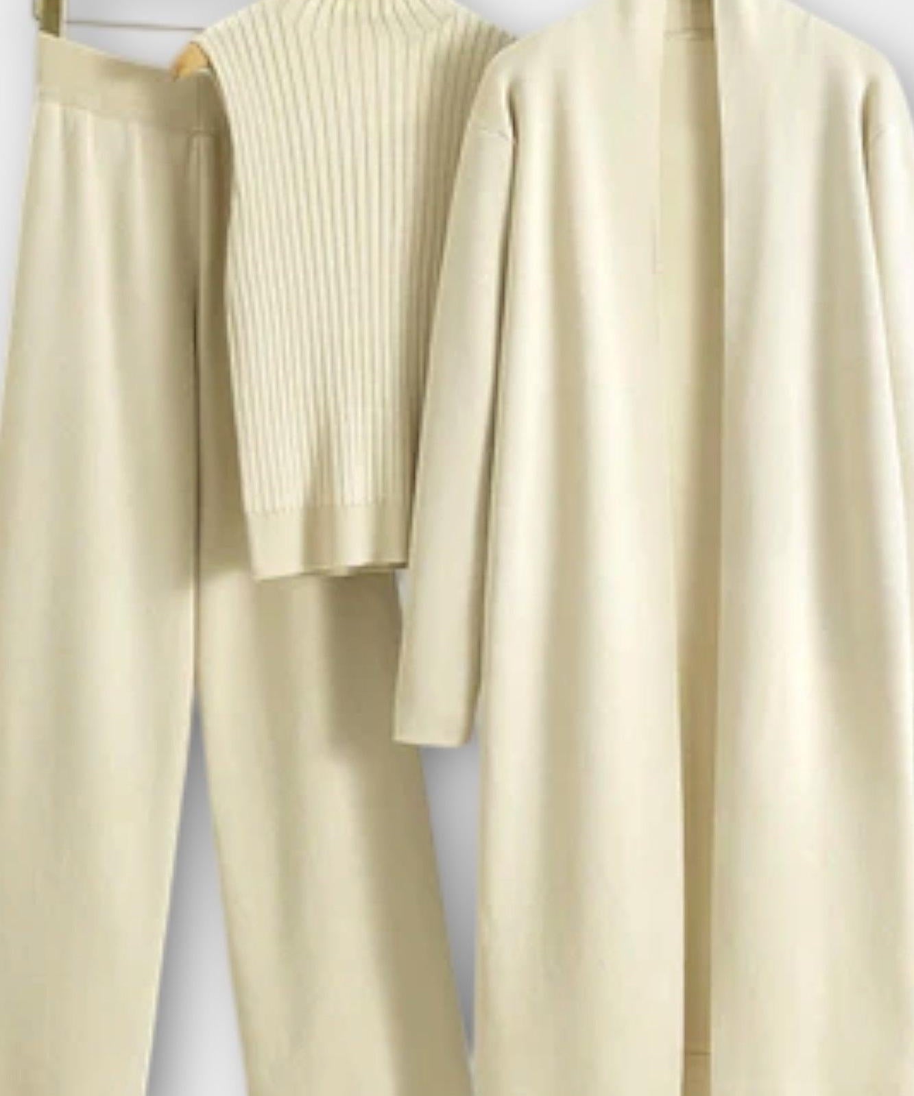 Stine | Ribstrikket sæt